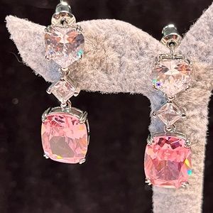 Pretty pink dinner evening earrings pinks and ❤️
